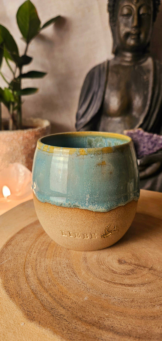 Kraftvoller ,,Liebe" Becher