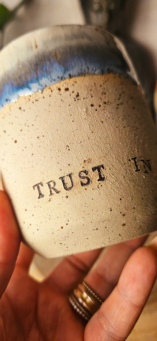 Ausdrucksstarker,,Trust in you" Becher🫶