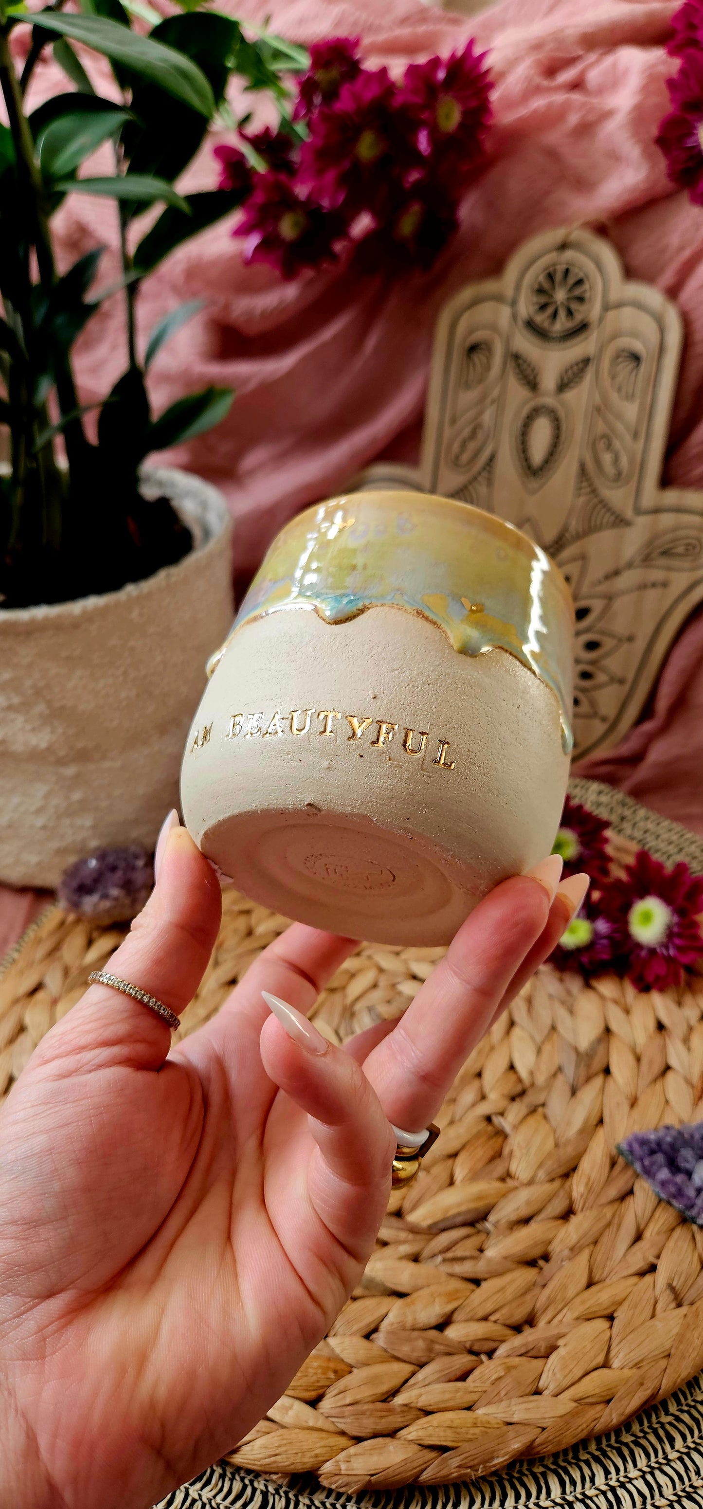 Zauberhafter ,,I am Beautyful" Becher mit Goldherzen 🌸🌷✨️