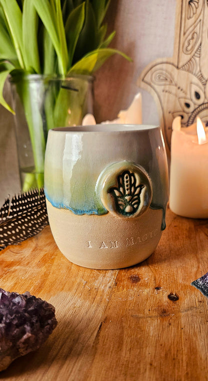 Großer wunderschöner ,,I am Magic" Becher in Grün🫶🌷 B- Ware