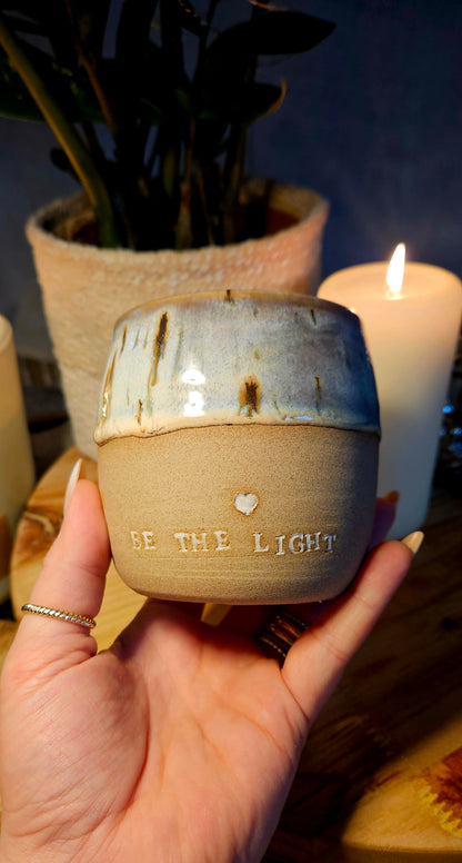 Wunderschöner ,,Be the Light" Becher