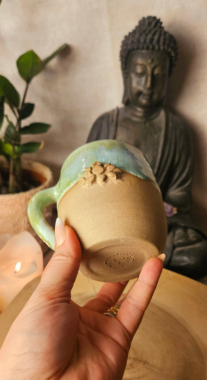 Wunderschöne ,,Lotus" Tasse B-Ware💚