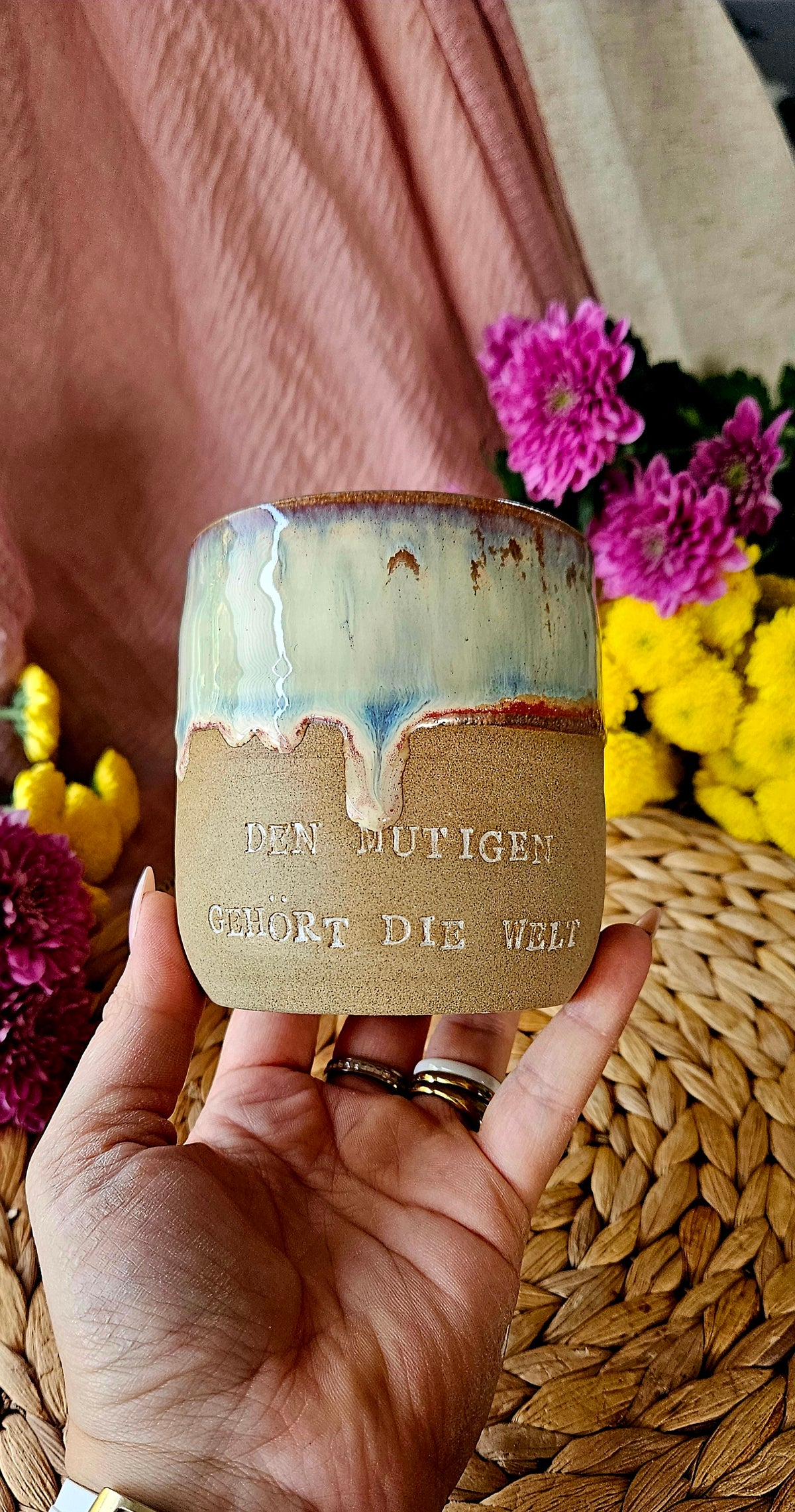 Wunderschöner ,,Den mutigen gehört die Welt" Becher🥹🌷
