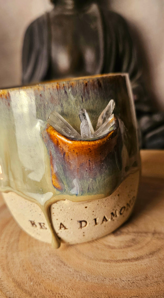 Kraftvoller ,,Be a Diamond" Becher B-Ware