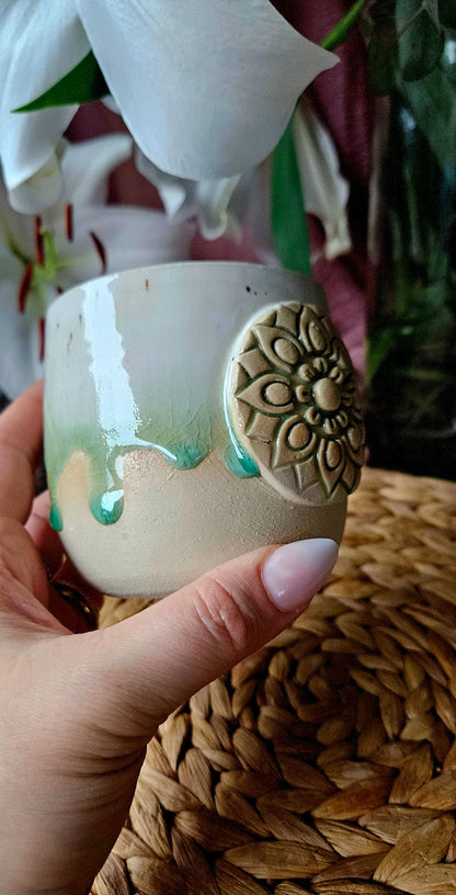 Wunderschöner Mandala Becher in Grün🌷🫶 (B-Ware)
