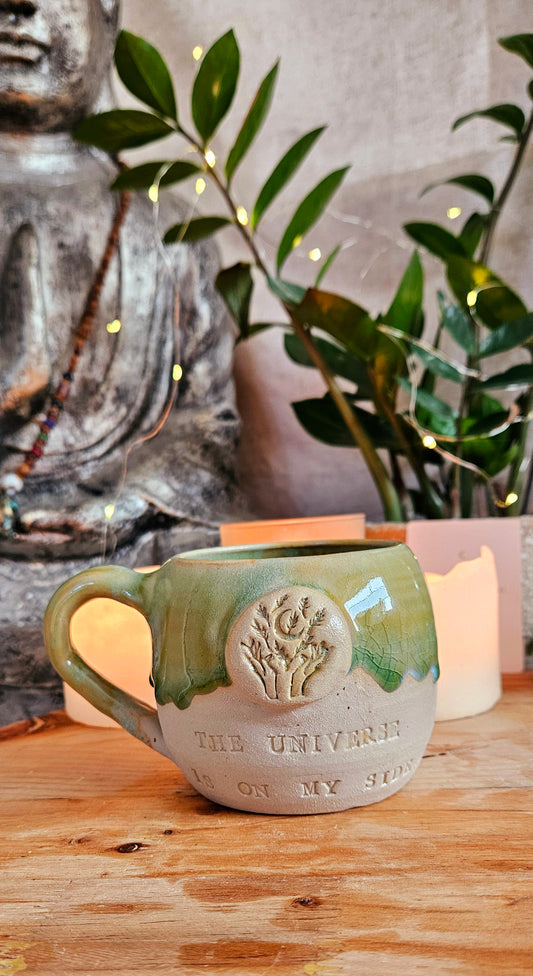 Einzigartige ,,The Universe is on my Side" Tasse 💚