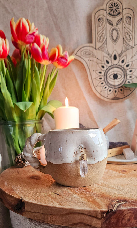 Einzigartige Kristalltasse mit Bergkristall in weiß 🧘‍♀️🌙