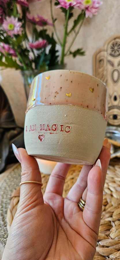 Zauberhafter ,,I am Magic" Becher mit Goldherzen 🫶