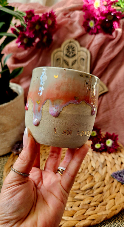 Zauberhafter ,,I am Loved" Becher mit Goldherzen 🌷 🫶