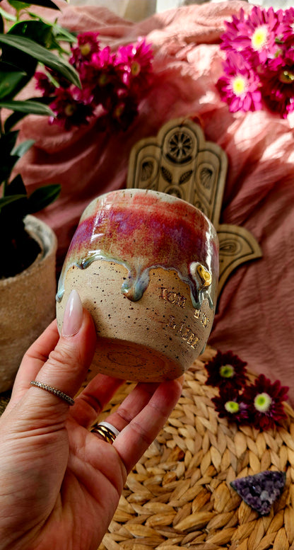 Zauberhafter ,,Ich bin Liebe" Becher mit Goldherzen 🌷🫶