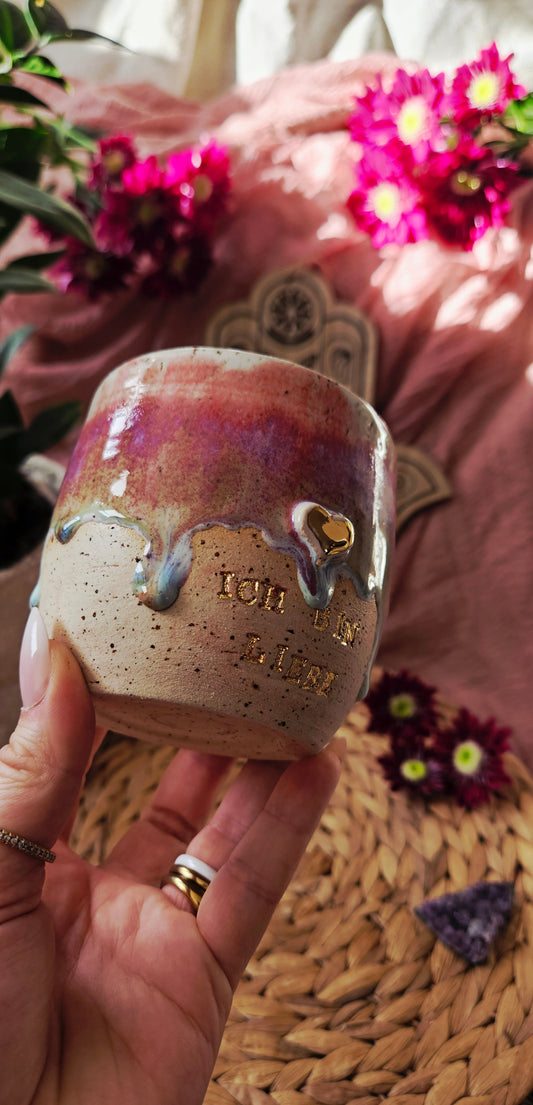 Zauberhafter ,,Ich bin Liebe" Becher mit Goldherzen 🌷🫶