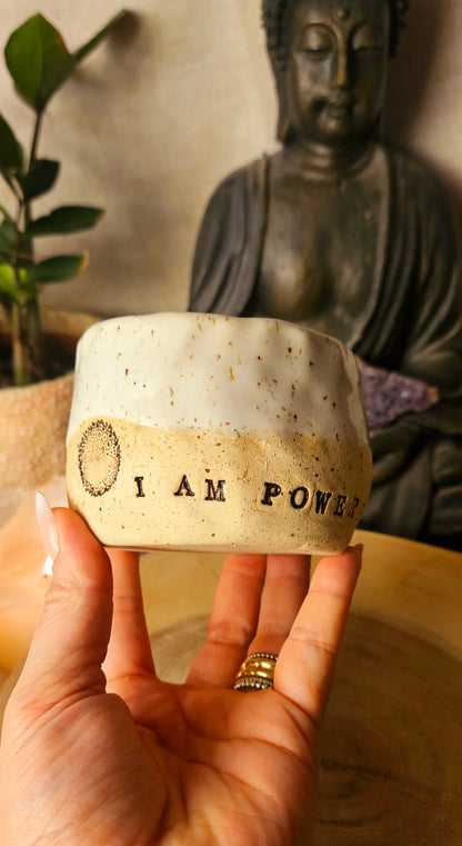 Handgeformter ,,I am Powerful" Becher ✨️
