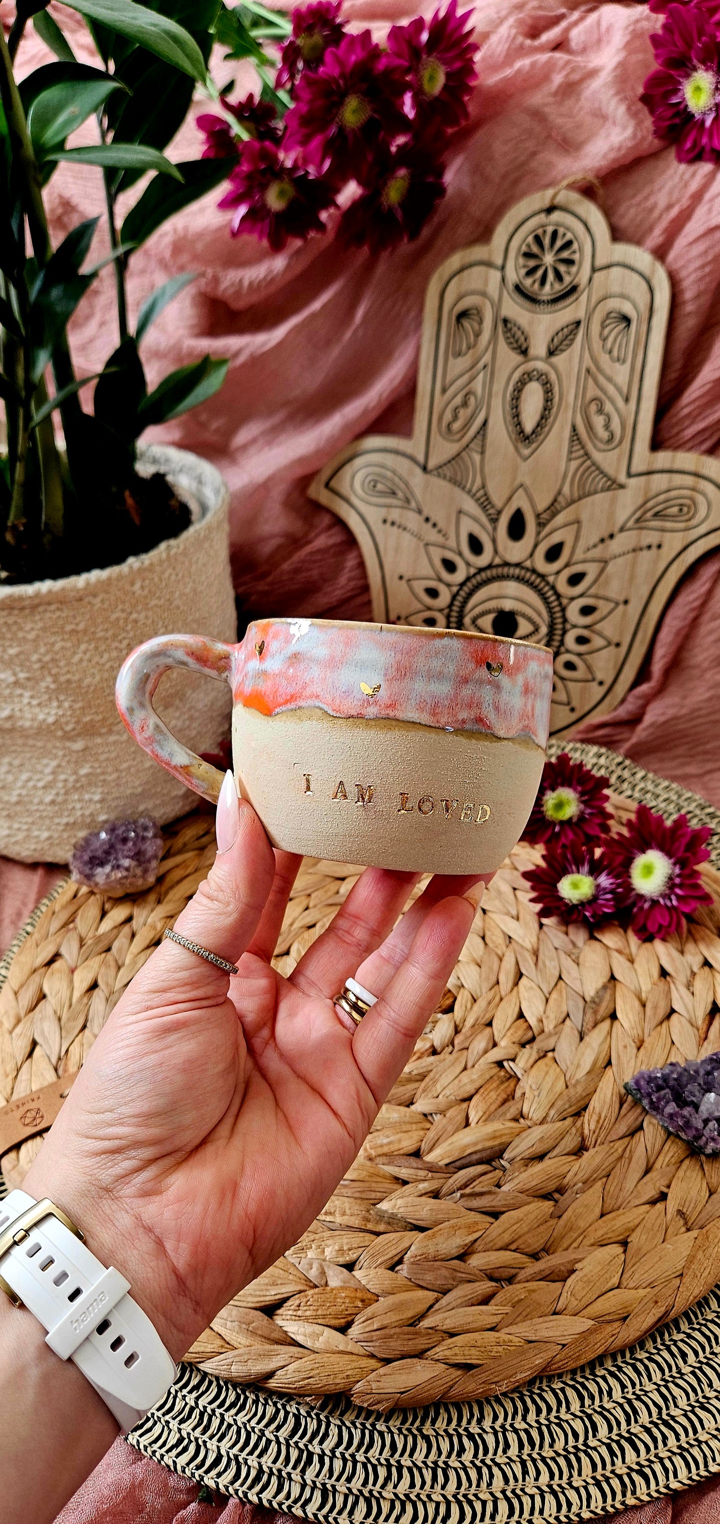 Zauberhafte ,,I am Loved" Tasse mit Goldherzen 🫶✨️☺️