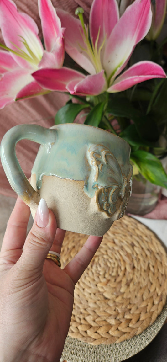 Wunderschöne Schmetterlingstasse in Türkis 🦋🫶