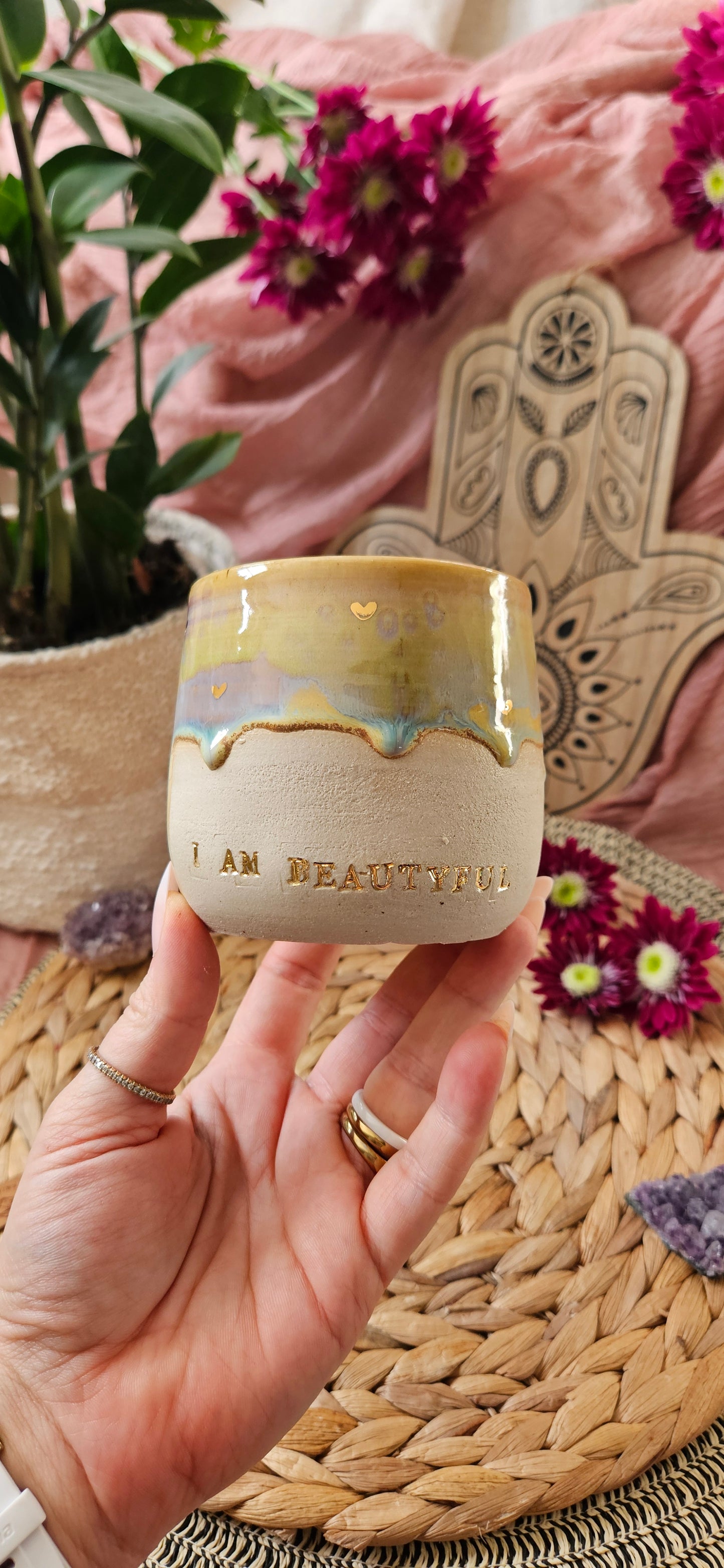 Zauberhafter ,,I am Beautyful" Becher mit Goldherzen 🌸🌷✨️