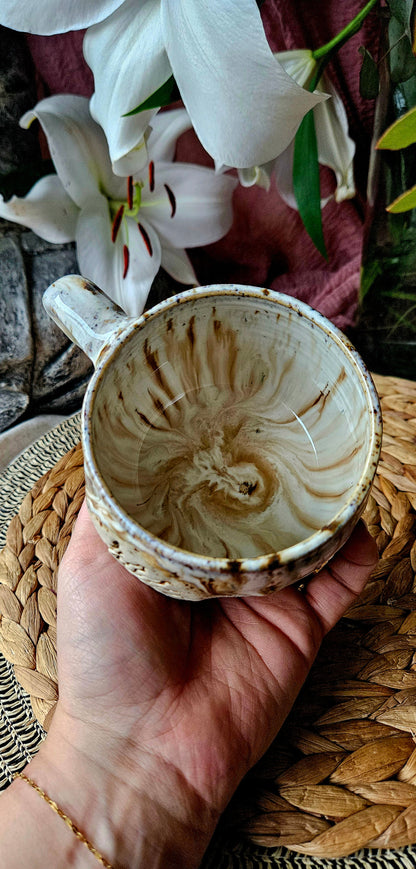 Wunderschöne ,,Sonnen" Tasse in Creme Weiß ☀️🌷💫