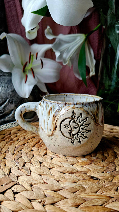 Wunderschöne ,,Sonnen" Tasse in Creme Weiß ☀️🌷💫