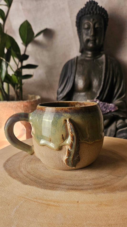 Wunderschöne Federtasse