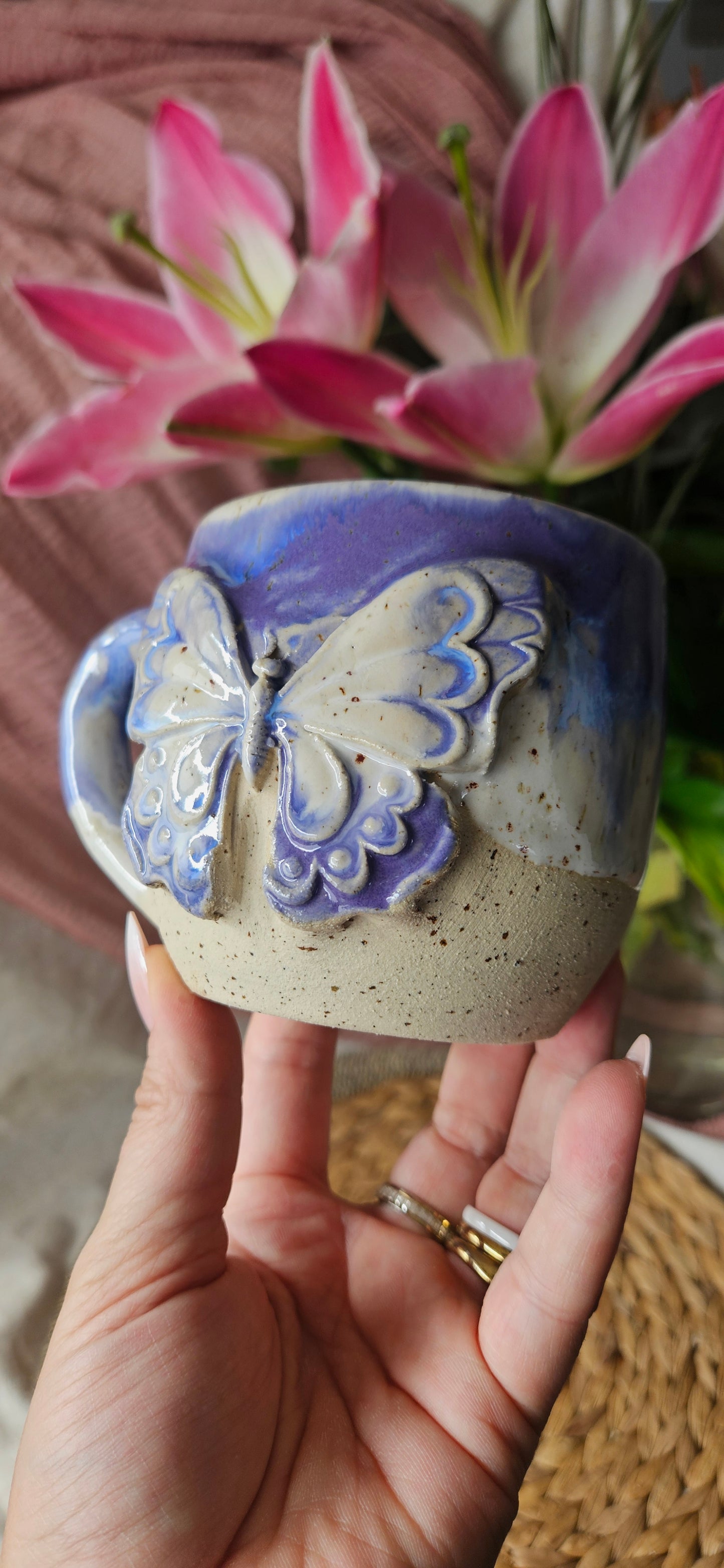Zauberhafte Schmetterlingstasse in Lila🦋