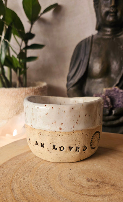 Handgeformter ,,I am Loved" Becher✨️
