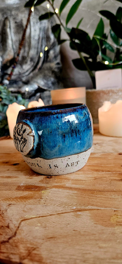 Kraftvoller ,,your soul is art" Tasse💙