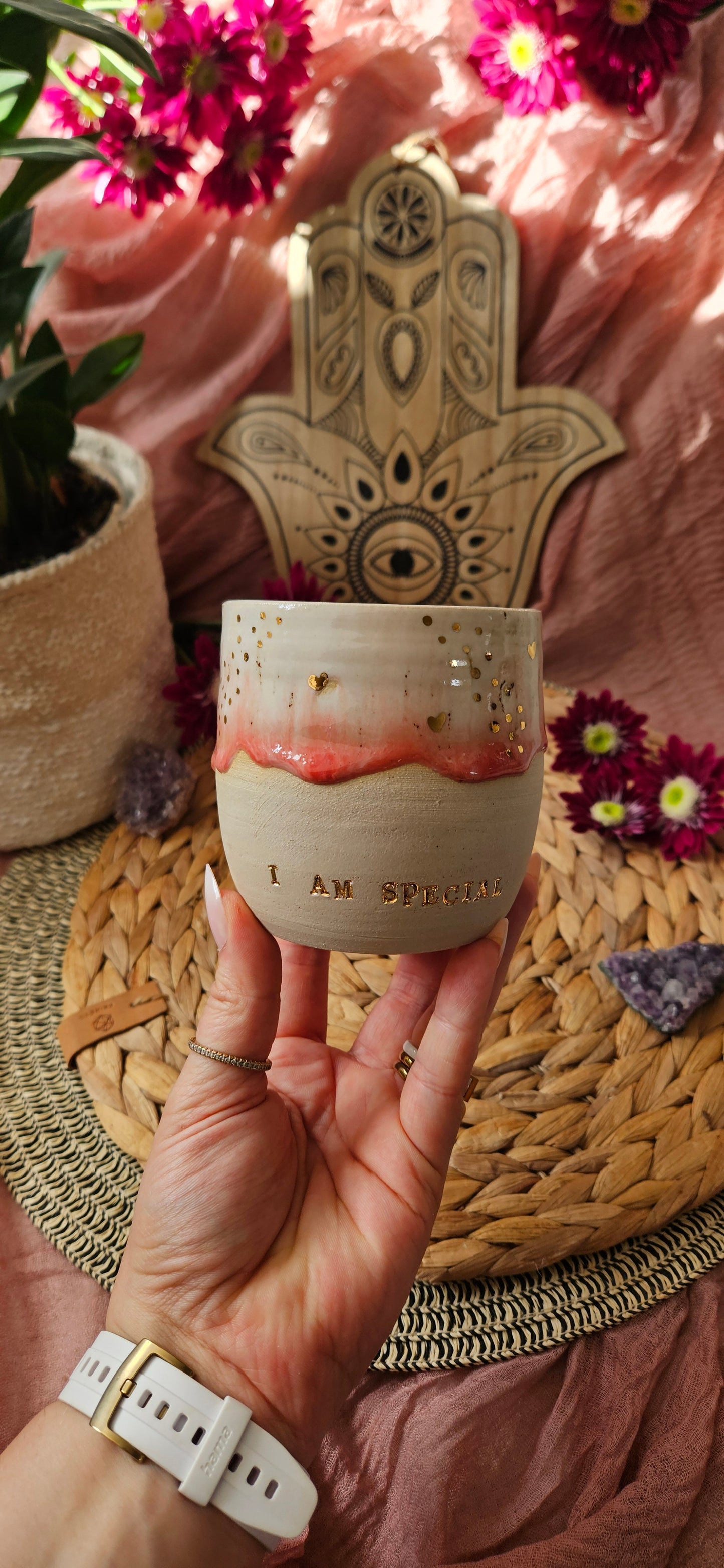 Kraftvoller ,,I am Special" Becher mit Goldherzen 🌷 🫶